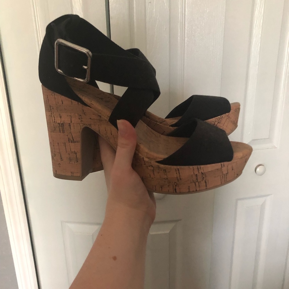 American Eagle Outfitters Strappy Platform Heels
